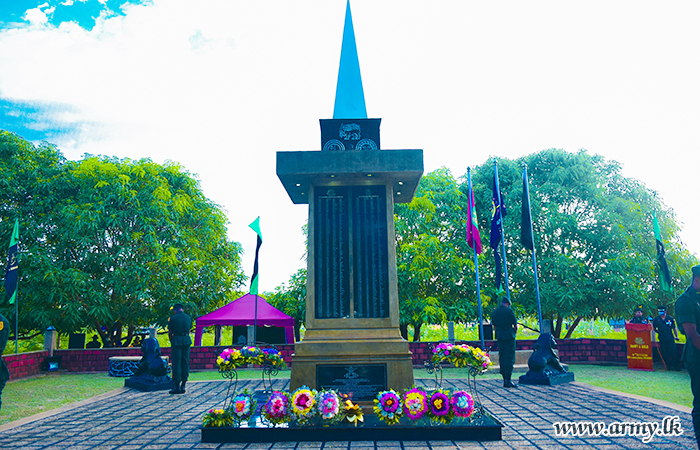 Fallen War Heroes' Memory in Mullaittivu Debacle Remembered Placing Floral Wreaths