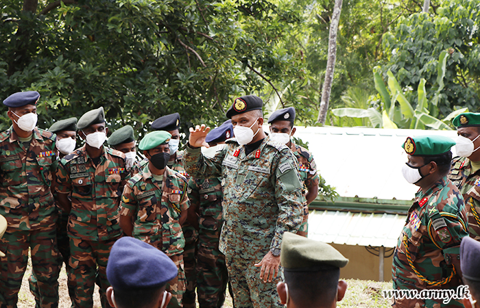 புதிய மேற்கு தளபதி தனது கட்டளை அமைப்புக்களுக்கு விஜயம்