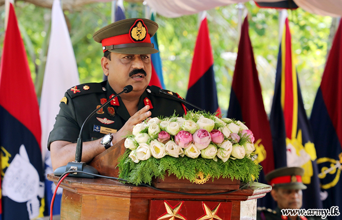 New Commander - Jaffna Familiarizes with His Formations