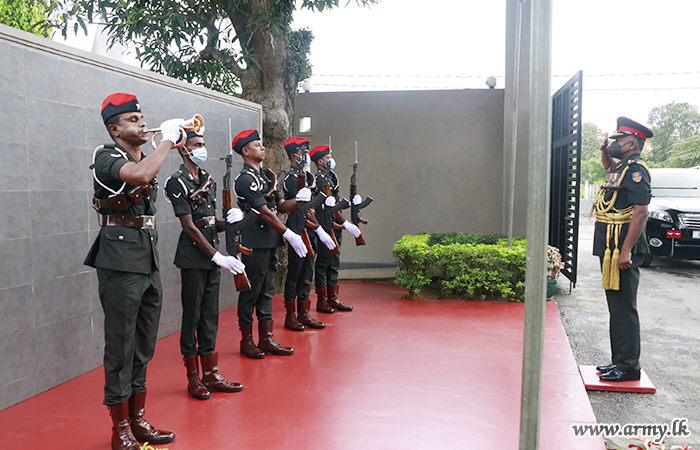 ධූරයෙන් නික්ම යන පුනරුත්ථාපන අධ්‍යක්‍ෂ ජෙනරල් වෙත ගෞරවාචාර 