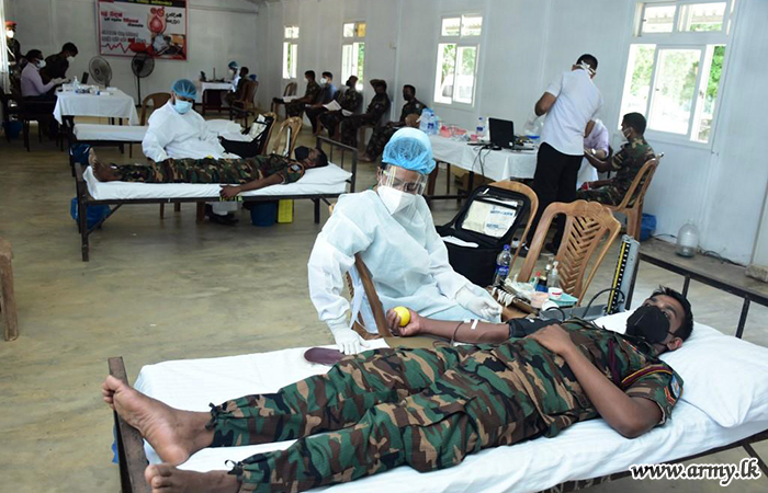 More than 100 Troops Offer Blood to Patients at Mullaittivu District Hospital 