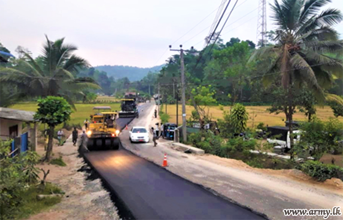 11 වන කාරක ඉංජිනේරු රෙජිමේන්තුවේ භටපිරිස් අයගම සිට කලවාන දක්වා මාර්ගය ප්‍රතිසංස්කරණය කරයි