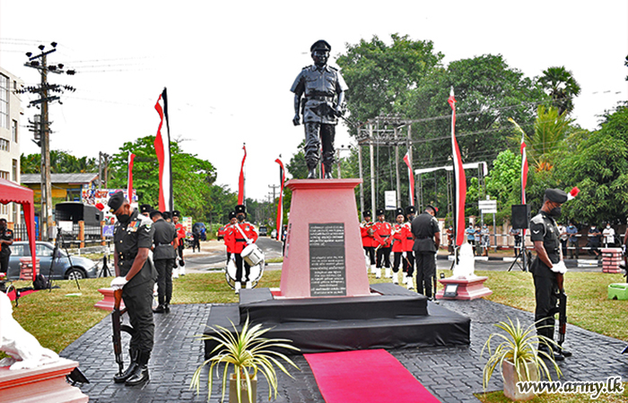 අනුරාධපුරයේදී සෙන්පති ලුතිතන් ජෙනරල් ඩෙන්සිල් කොබ්බෑකඩුවගේ ගුණානුස්මරණය කරයි 