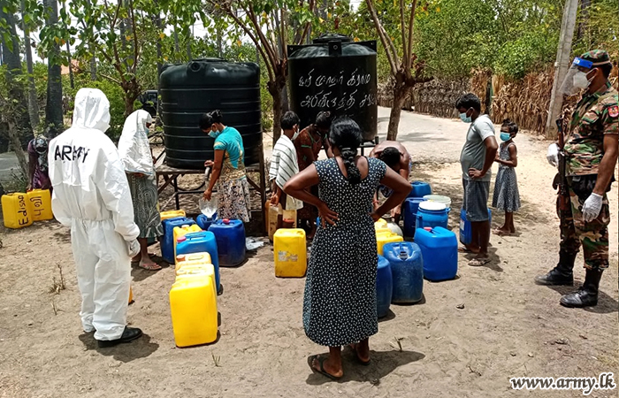 51 Division Troops Busy Providing Drinking Water to Civilians in Karainagar Isle