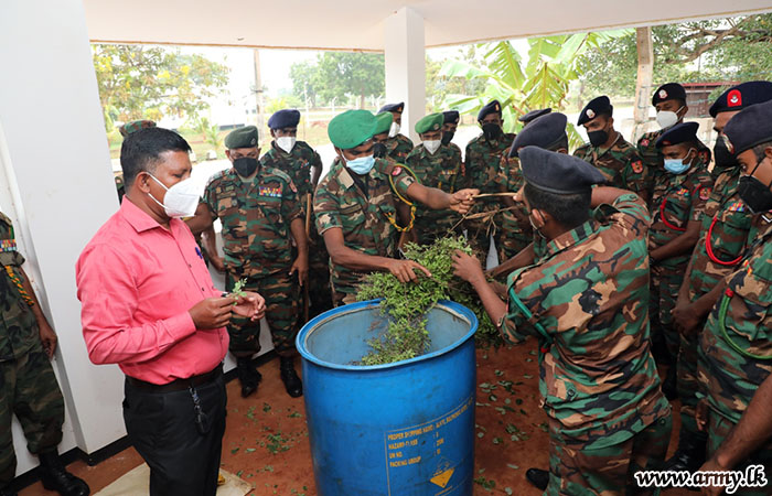 யாழ். படைகளுக்கு சேதன பசளை உற்பத்தி தொடர்பில் கற்பிப்பு 