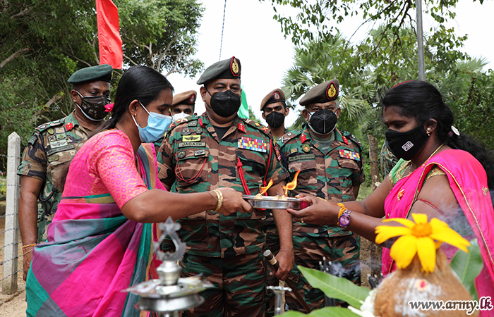 யாழ். படைகளின் ஆதரவுடன் தேவையுள்ள குடும்பத்திற்கு புதிய வீடு