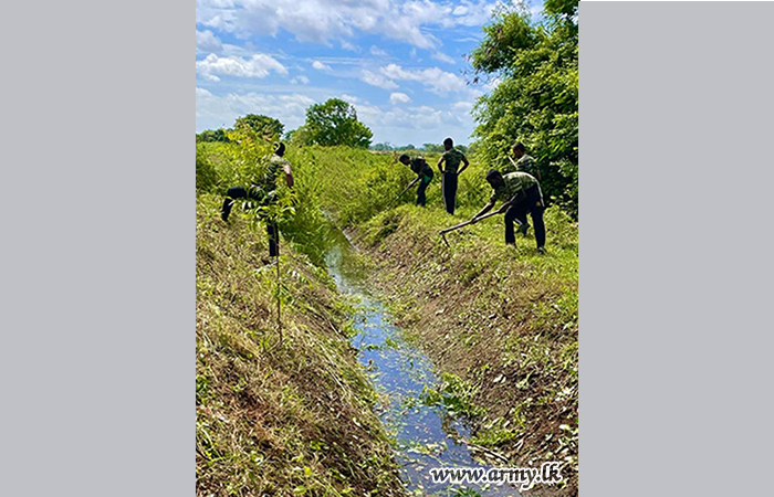 9 வது கஜபா படையணியினரால்  கிரிப்பன்வெவ பகுதியில் உள்ள 'டி' கால்வாய் சுத்தம் செய்யப்பட்டது