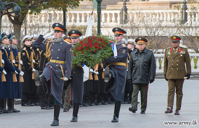 Moscow Kremlin Presents Grand Military Honours to Sri Lankan Army Chief 