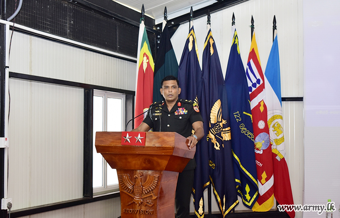 Central Commander Makes First Visit to 12 Division