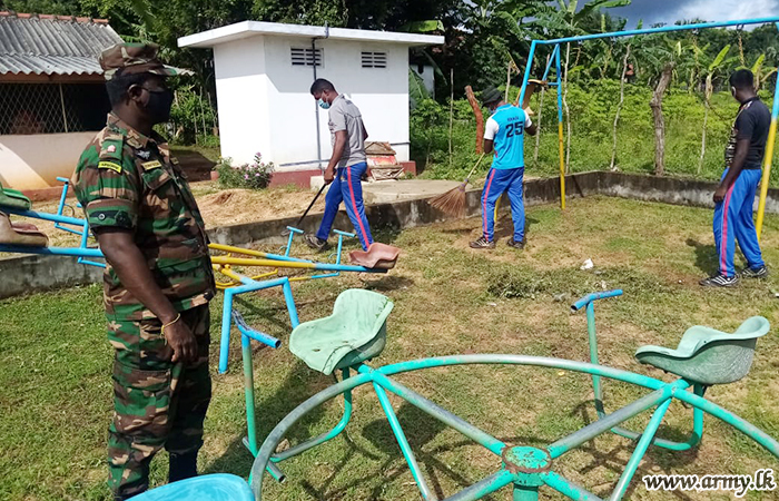 13 SLNG Troops Clean Pre-school Before Its Re-opening