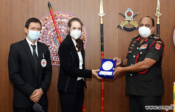 ICRC Head in Colombo Calls at SFHQ-Jaffna