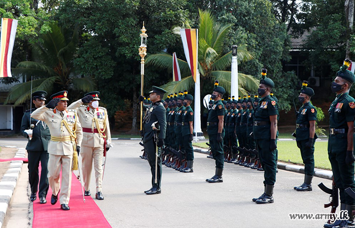 Maj Gen Kithsiri Liyanage, New Commander for West Begins Office