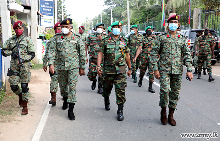 නව ආරක්‍ෂක සේනා ආඥාපති - යාපනය සිය බලප්‍රදේශයේ සංචාරයක