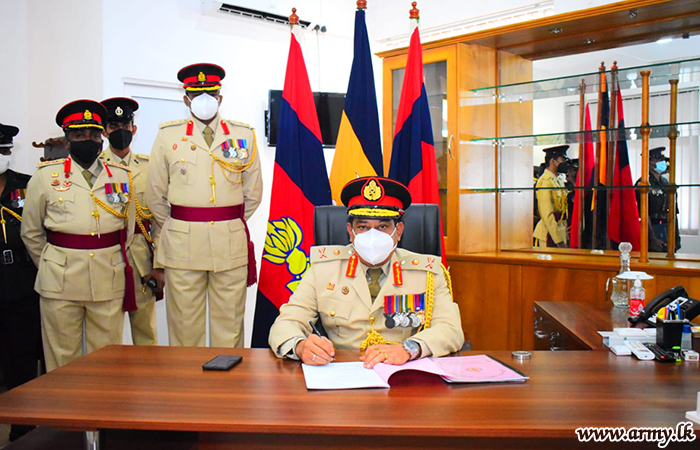 New GOC in the Army Engineer Division Takes Over Duties