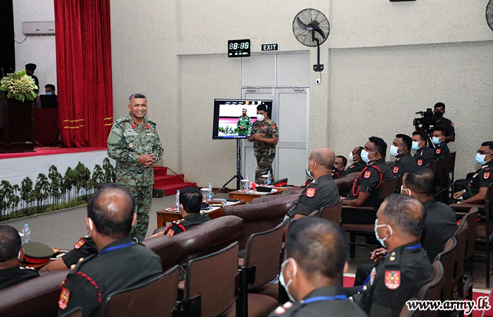 Two Day-Workshop Enhances Knowledge of Jaffna Commanding Officers 