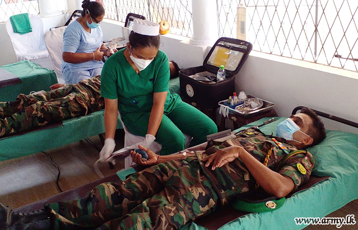 144 Brigade Troops Donate Blood