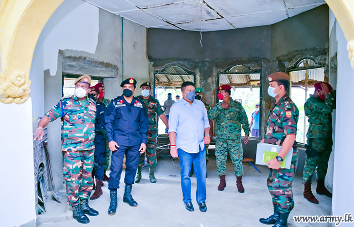 Army Chief Observes Ongoing Development Projects at Diyatalawa