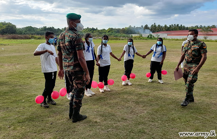 Troops Provide Resources for Two-day Workshop for School Prefects on ‘Leadership’