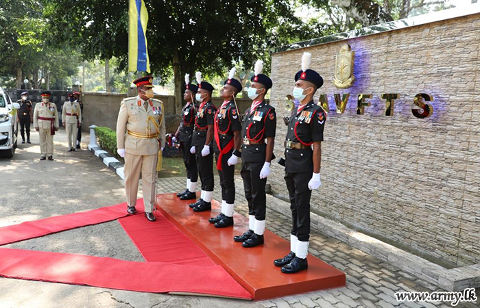 இராணுவ தொண்டர் படையணி பயிற்சி பாடசாலைக்கு மேஜர் ஜெனரல் சன்ன வீரசூரிய முதல் விஜயம்