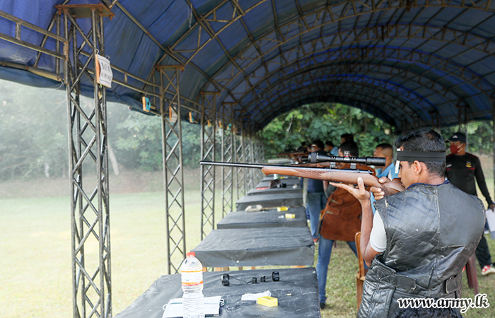 ශ්‍රී ලංකා ජාතික රයිෆල් සම්මේලනයේ කුඩා සිදුරු ජාතික රයිෆල් වෙඩිතැබීමේ තරඟාවලිය මේ දිනවල ක්‍රියාත්මක වේ