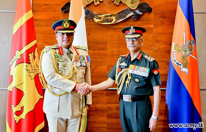 Commander Extends Best Wishes to Outgoing Indian Chief of Army Staff