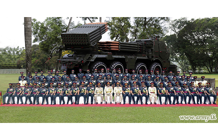 Artillery Regiment Bids Farewell to 3 Retiring Major Generals  