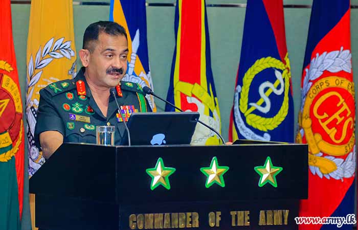 Army Chief Speaks to Island-wide Cream of the Command