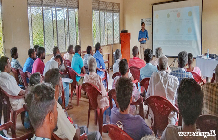 Troops Organize Awareness Projects for Farmers in Mannar