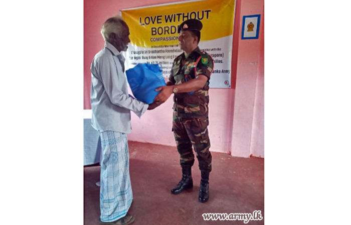 Kirisuddan Villagers Thru Army Coordination Provided Relief Packs