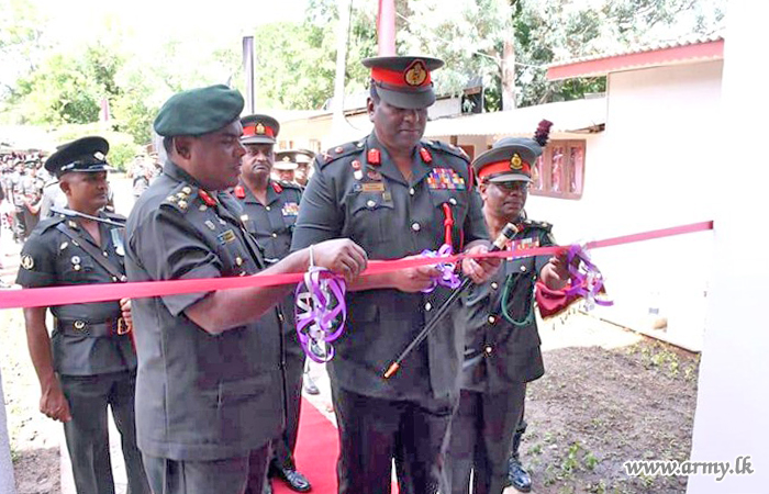 இயந்திரவியல் காலாட் படையணி தலைமையகம் நுழைவாயிலில் புதிய காவலர் அறை நிர்மாணிப்பு