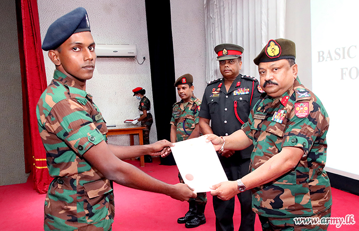 SFHQ-J English Course Completed in Awarding Ceremony  