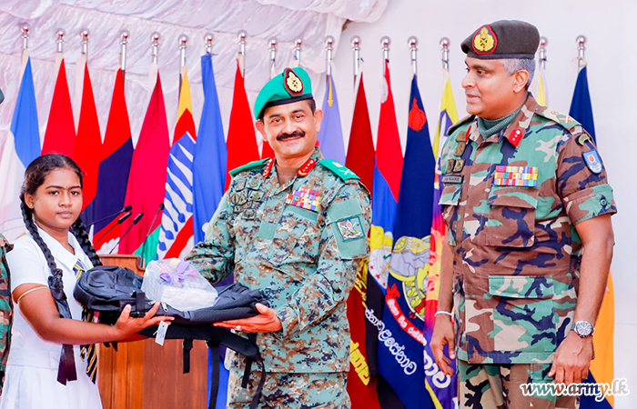යුද්ධ හමුදාධිපතිතුමන්ගේ ප්‍රධානත්වයෙන් ආරක්‍ෂක සේනා මුලස්ථානය - මුලතිව් සංචාරයේදී තවත් ප්‍රජා සත්කාරක වැඩසටහන් කීපයක්