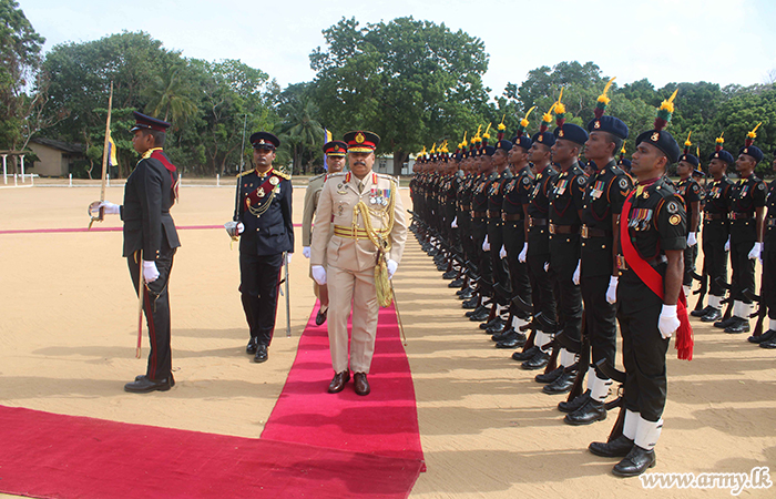 උසස්වීම් ලැබු මේජර් ජෙනරල් විපුල ඉහළගේ වෙත 58 සේනාංකයේ ගෞරවාචාරය