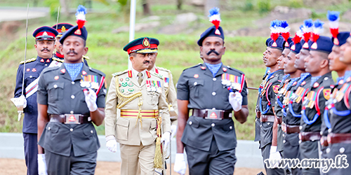 යුද්ධ හමුදාධිපතිතුමන් වෙත ශ්‍රී ලංකා යුද්ධ හමුදා ජාතික ආරක්‍ෂක බලමුළුවේ ගෞරවාචාරය