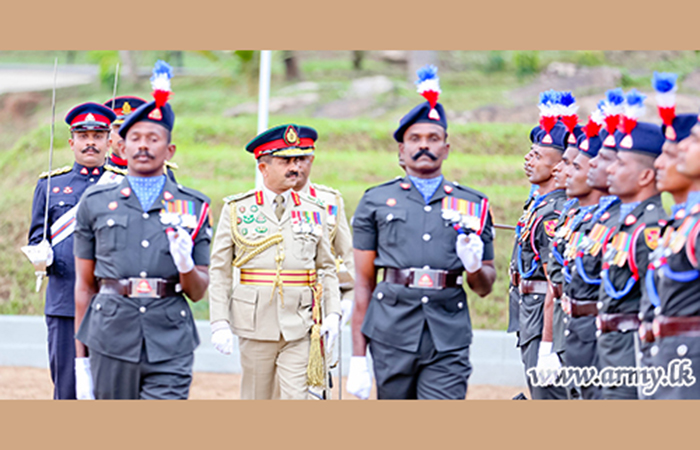 SLNG Regimental HQ Salutes Its Colonel of the Regiment
