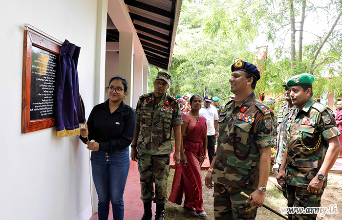 143 Brigade Troops Erect School Building in Puttalam