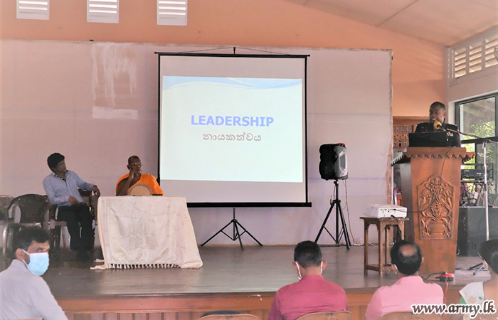 Security Force HQ-West Offers Lecture Assistance on 'Leadership'