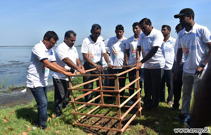 242 Brigade Troops Support Beach Cleaning