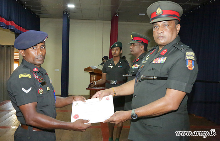 MOI Course Attendees at CTS Receive Certificates