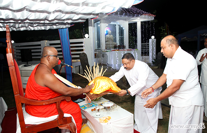 யாழ். பாதுகாப்பு படை தலைமையக மற்றும் வடக்கு முன்னரங்கு பராமரிப்பு பிரிவு படையினரால் “கட்டின பூஜை” விழாவிற்கு பங்களிப்பு