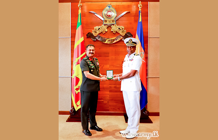 New Counsellor Defence for Jakarta Meets Commander 