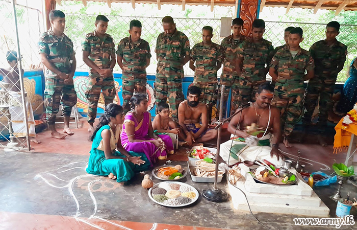 Troops in the Peninsula Clean up & Illuminate 69 Hindu Temples for 'Deepavali' 