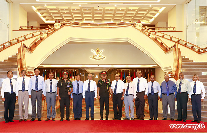 ARFRO Members Arrive at Army HQ on Familiarization Visit 