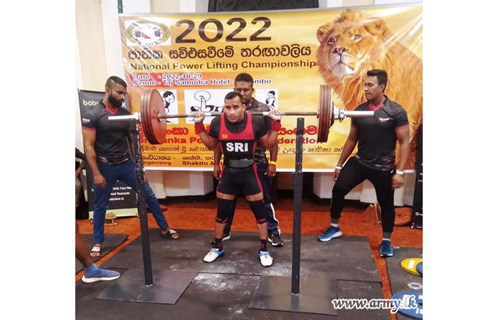Army Powelifters Win Overall Championship in National Powerlifting Competition