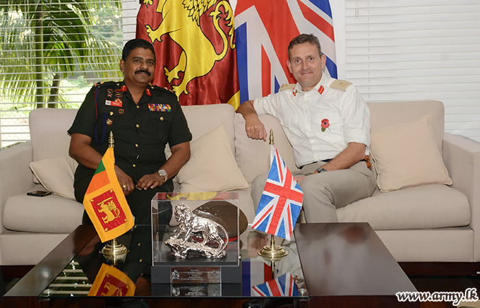 එක්සත් රාජධානියේ ආරක්‍ෂක විද්‍යාපීඨයේ සේනාවිධායක සපුගස්කන්ද ආරක්‍ෂක සේවා අණ හා මාණ්ඩලික විද්‍යාලයේ සංචාරයක
