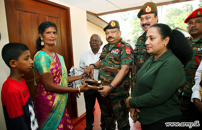 Jaffna House Construction by Troops for Civilians in Full Swing: One More Warmed