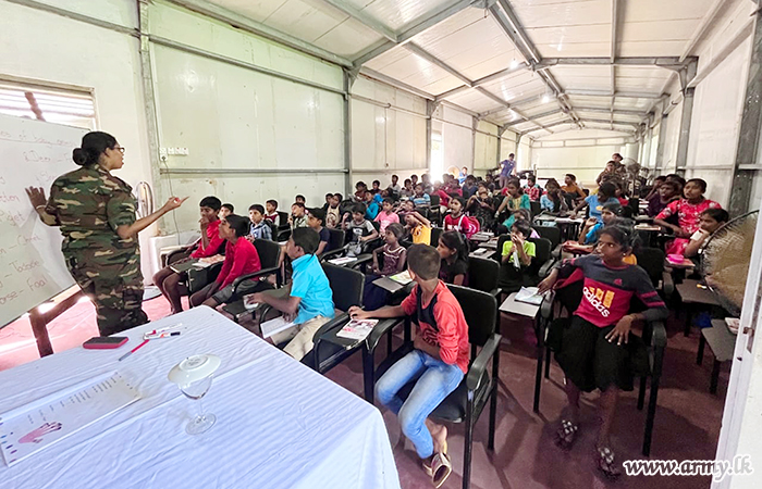 55 Division Troops Help Jaffna Students to Improve English Proficiency