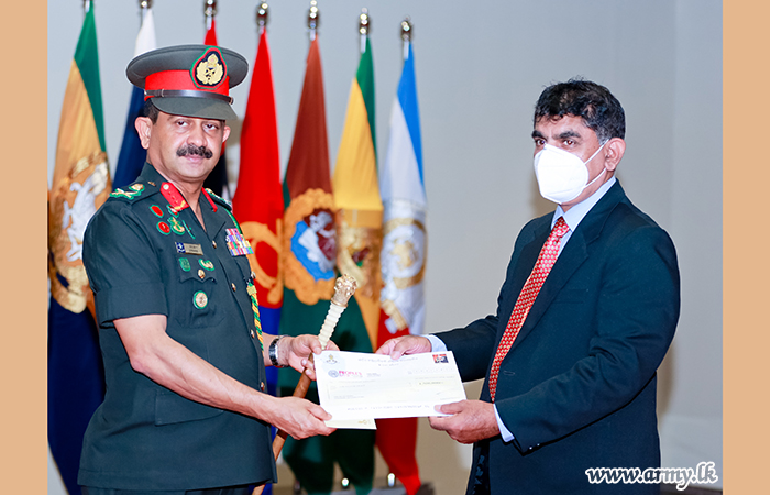 Commander Grants Funds for 71 Houses of Soldiers  