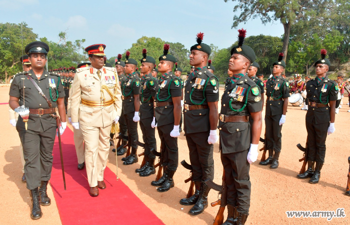 මේජර් ජෙනරල් චන්න වීරසූරිය යාන්ත්‍රික පාබල රෙජිමේන්තු අධිපති ධූරයෙන් නික්මයයි