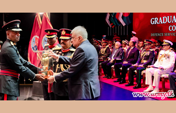 One More Batch of psc-Qualified Officers Receives Graduation 